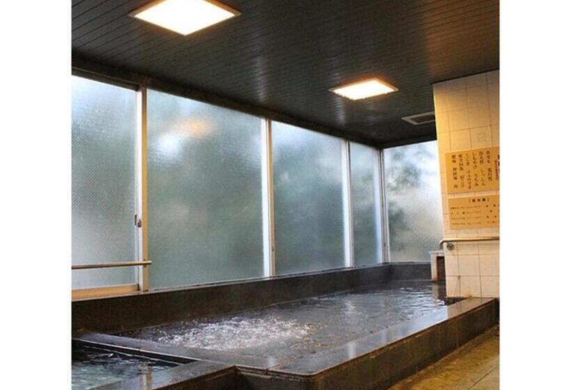 هتل Crystal Palace   Vacation Stay 61208v