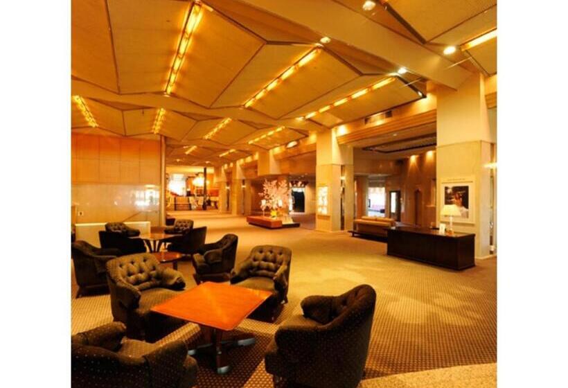 هتل Crystal Palace   Vacation Stay 61208v