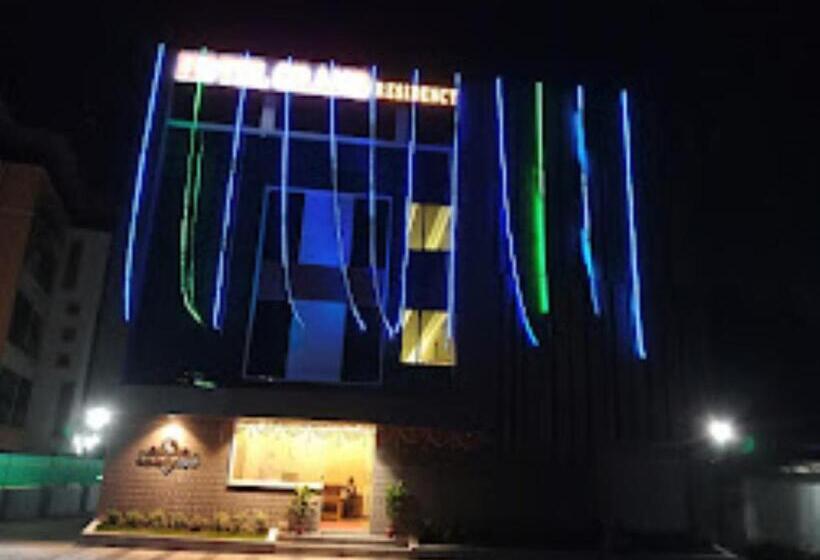 בית מלון כפרי Grand Residency , Kolegaon