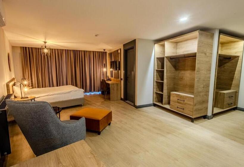 هتل Leli̇ko Suites