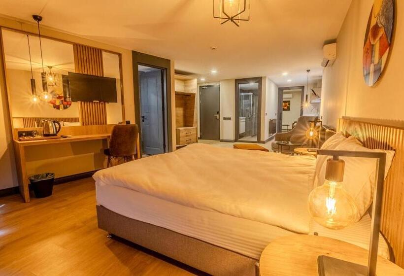 هتل Leli̇ko Suites