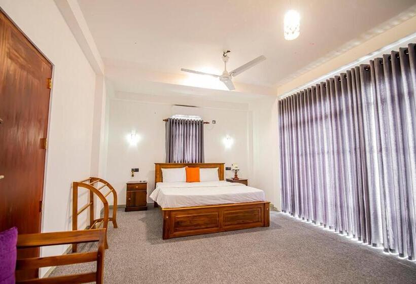 בית מלון כפרי Moon River Villa