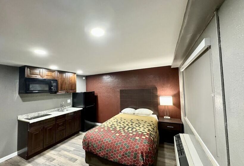 Отель Residency Inn & Studios