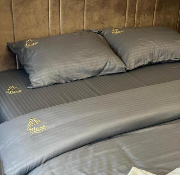 Mans Lux 8 Apartman