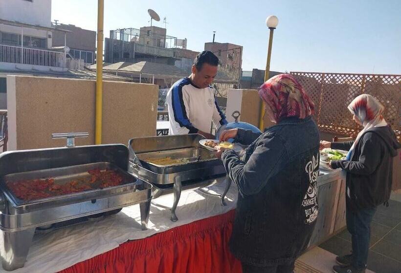 Merry Land Hotel & Roof Top Nile Restaurant Luxor