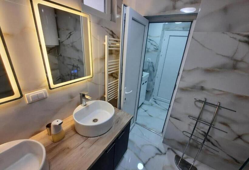 پانسیون Authentic Belgrade Centre   Luxury Suites