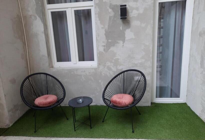 پانسیون Authentic Belgrade Centre   Luxury Suites