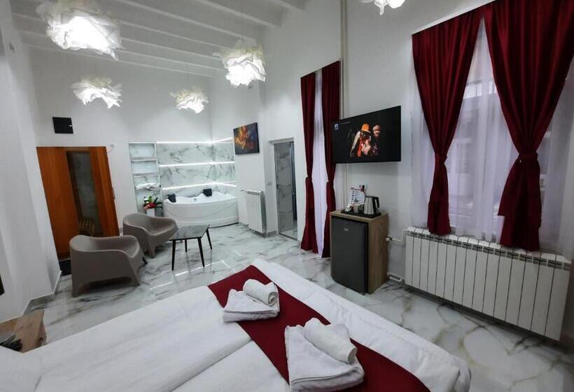 پانسیون Authentic Belgrade Centre   Luxury Suites