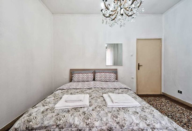 پانسیون Santa Marina Venice Apartment