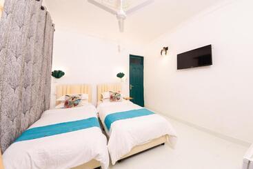 پانسیون Fasdheythere Inn Maldives