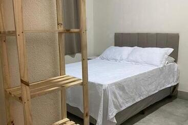 پانسیون Hospedagens Express Iii