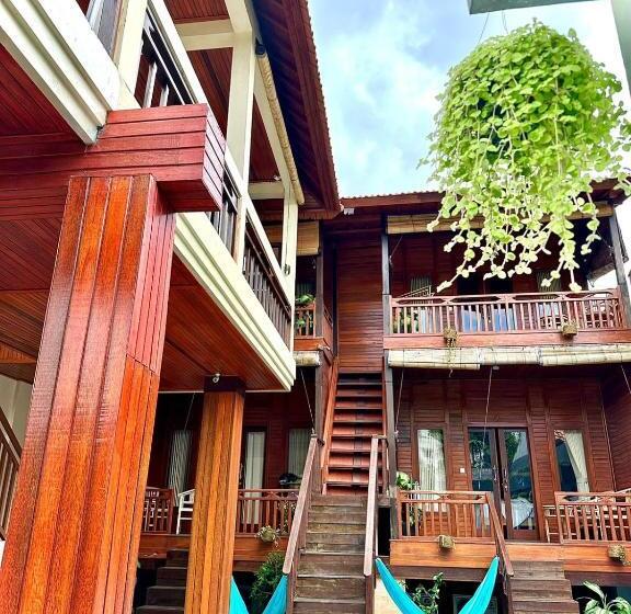 پانسیون Room 1 Pool View @ Tropical Guesthouse Umalas