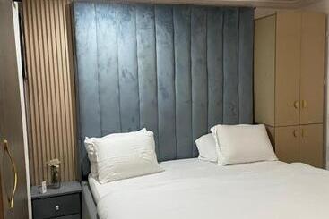 تختخواب و صبحانه 2bedroom Luxury Apartment Wuse 2
