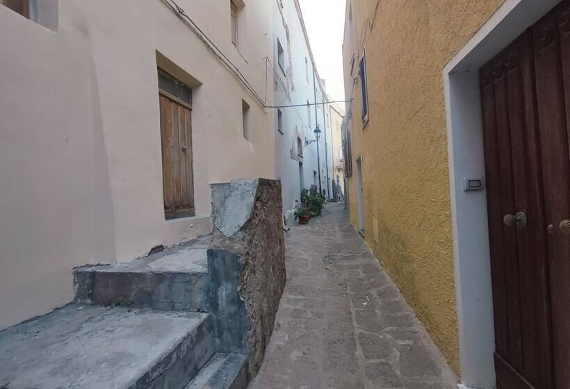 تختخواب و صبحانه Residenza Nel Borgo L Appusentu