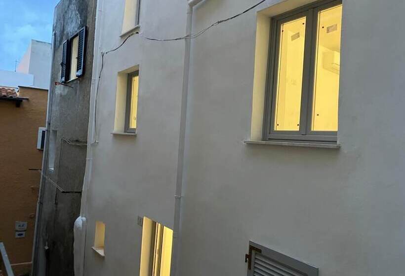 تختخواب و صبحانه Residenza Nel Borgo L Appusentu