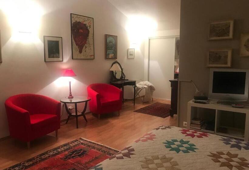 ベッドアンドブレックファースト Villa De Garrigue