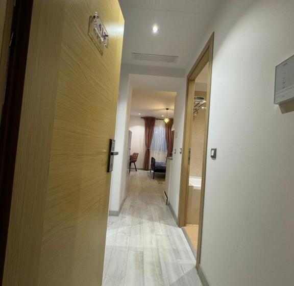 هتل La Mika  Your Home