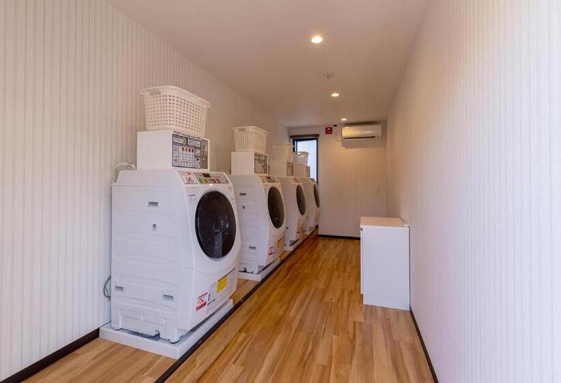 فندق R9 The Yard Yanai