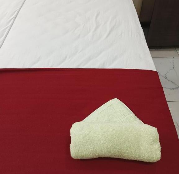 فندق Sri Padmanabha Tourist Home