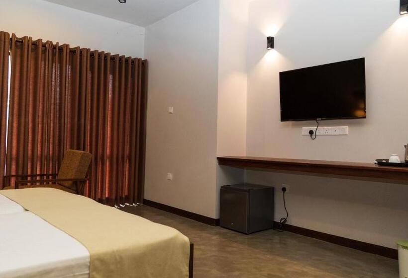 Отель Woodgrove Cabanas
