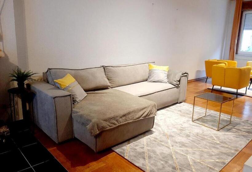 ペンション Evere Home   Private Room