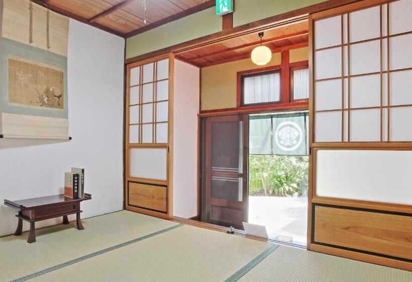 بنسيون Guesthouse & Sauna 杜(mori)