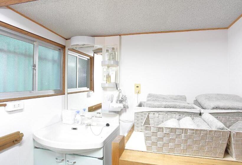 بنسيون Guesthouse & Sauna 杜(mori)