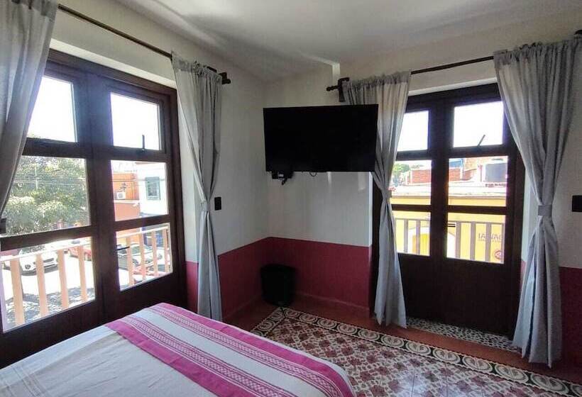 پانسیون Lidia Anturios Suites