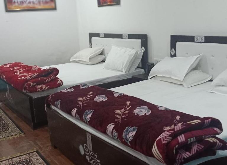 پانسیون Somnath Residency