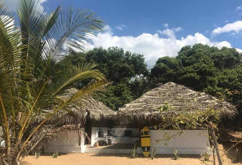 پانسیون Upali Beach Surf Resort & Café