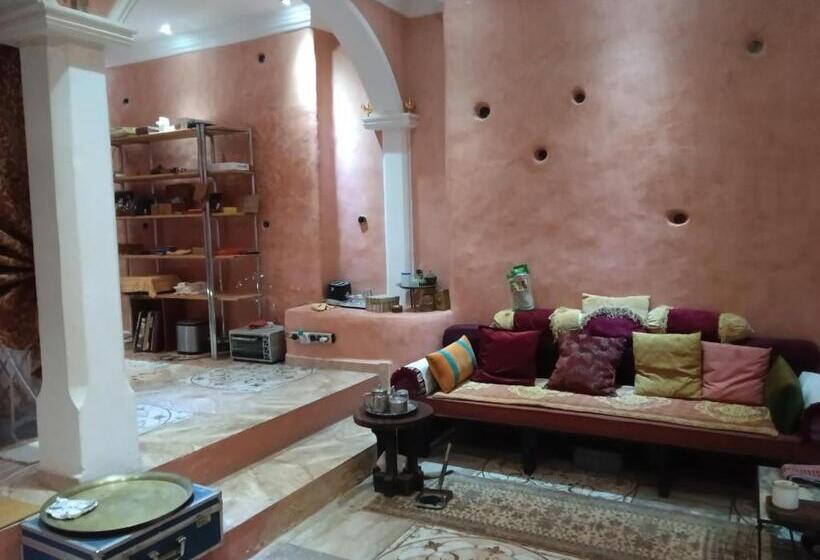 33 0asis Riad Resort