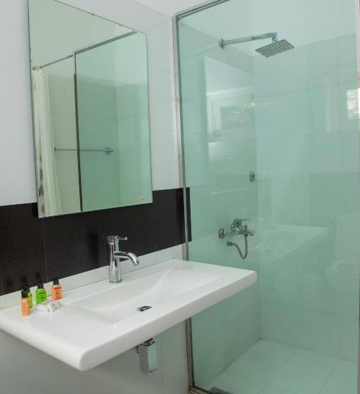 فندق صغير Funk Bunks   By The Lake