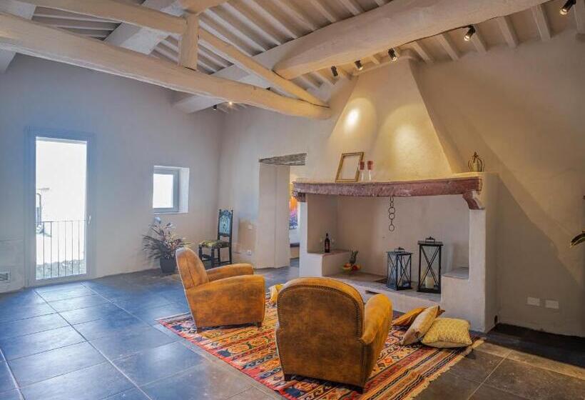 צימר Relais Borgo Elissa