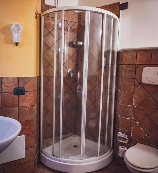 تختخواب و صبحانه Il Faro