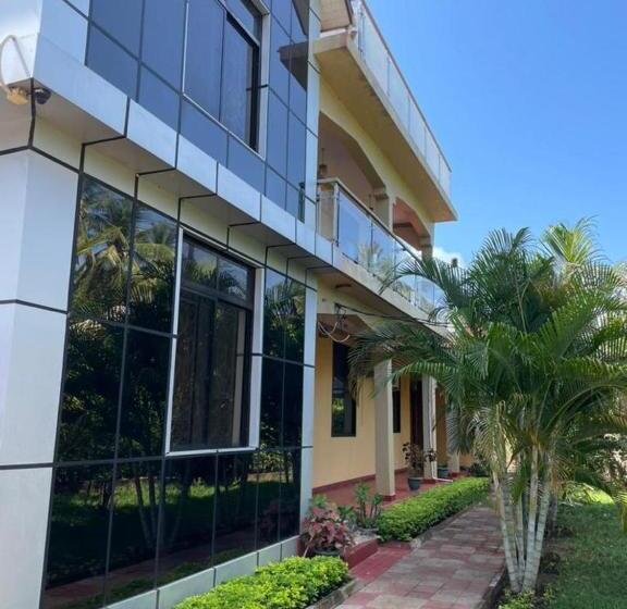 تختخواب و صبحانه Leisure House Fumba Bnb