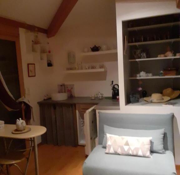 Bed and Breakfast Petit Paradis Chez Pascale Et Bernard