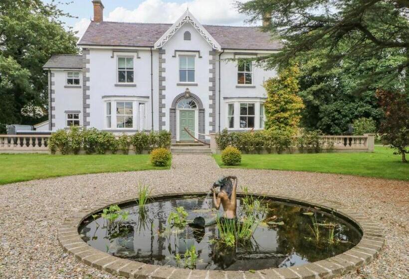 مبيت وإفطار Plas Cerrig Hall
