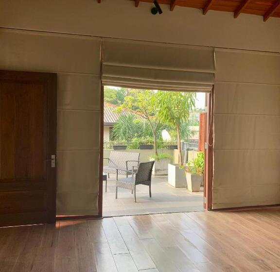住宿加早餐  Cozy Luxury Room With Beautiful Views