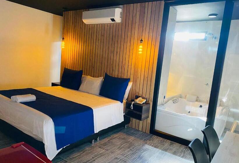 هتل Calle Real Inn