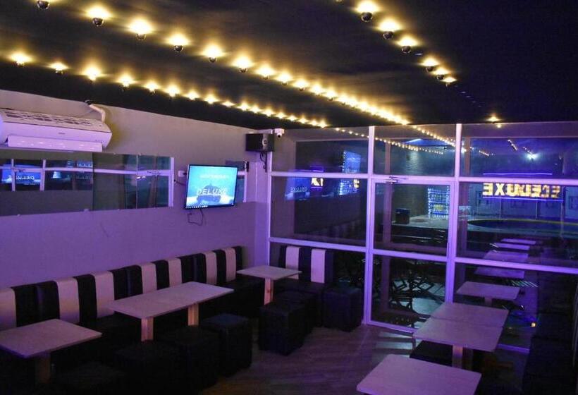 هتل Calle Real Inn