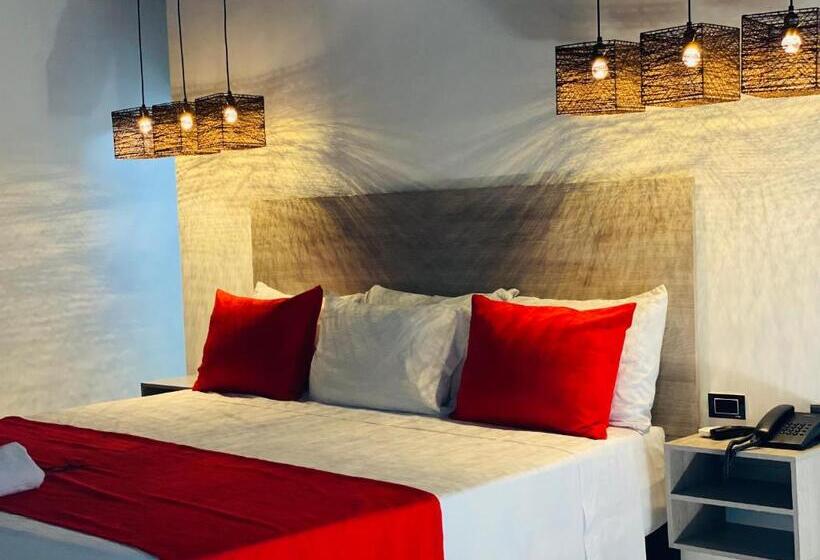 هتل Calle Real Inn