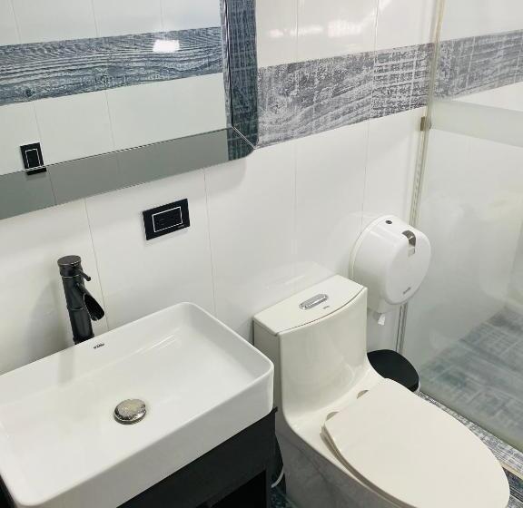 هتل Calle Real Inn