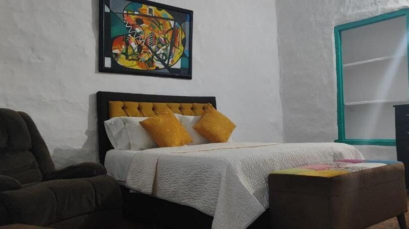 هتل Hospedaje Casa Grande Arbolito