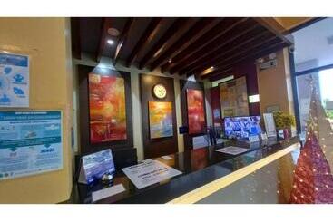 هتل Oyo 1037 Lendes Tourist Inn Main