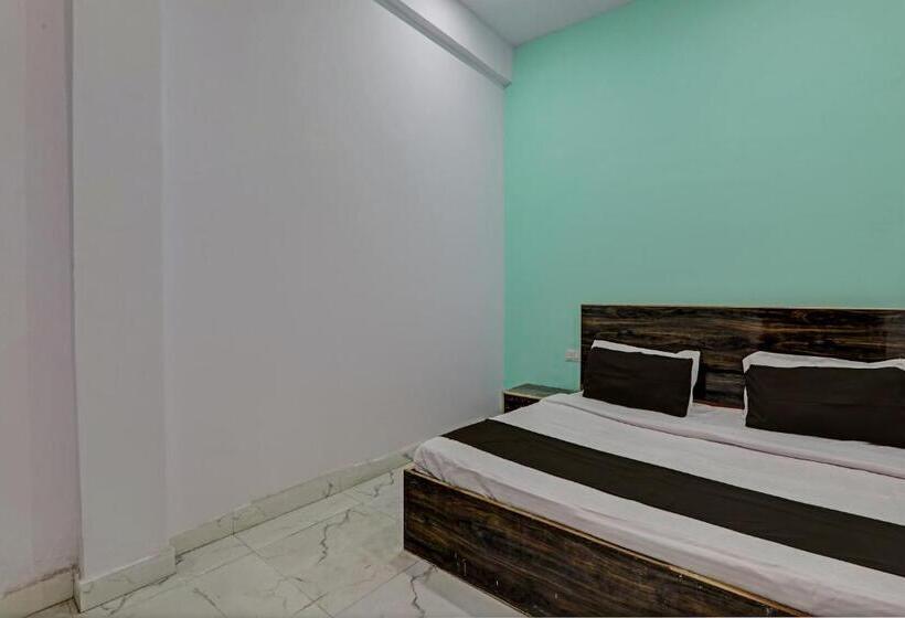 בית מלון כפרי Oyo Flagship Prayag Bhagirathi