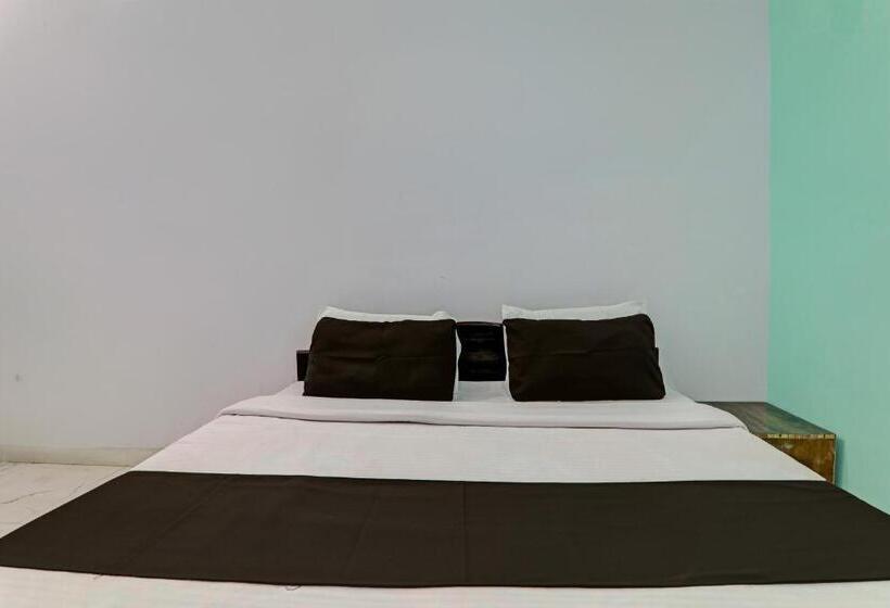 בית מלון כפרי Oyo Flagship Prayag Bhagirathi