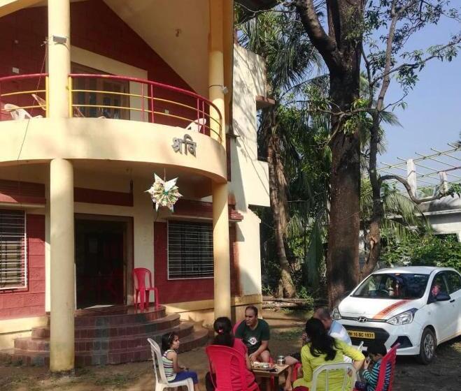 ホテル Shravi Farmhouse