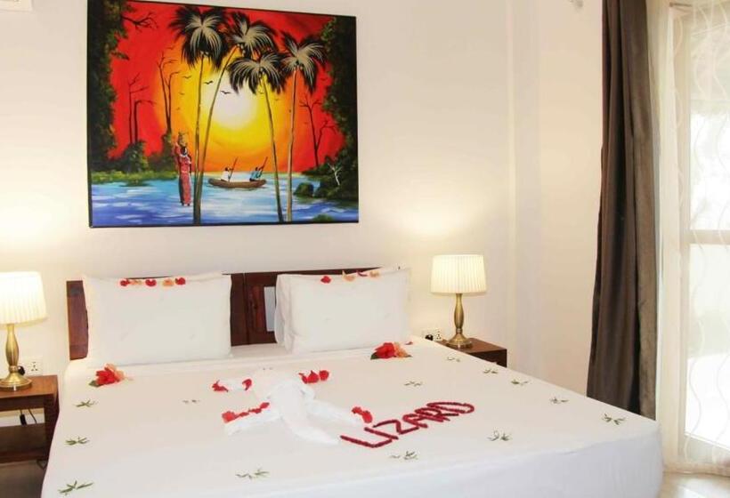 Manolo Beach Resort