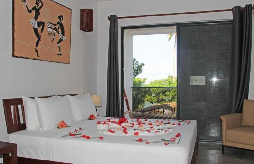 Manolo Beach Resort