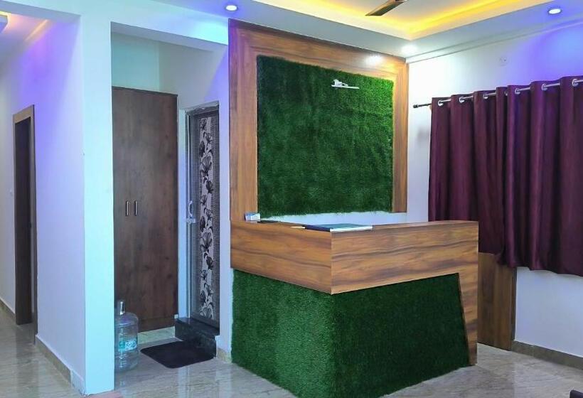 Oyo Hotel Aishwarya Comforts